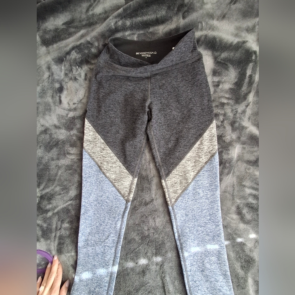 Beyond Yoga NWOT sz Small